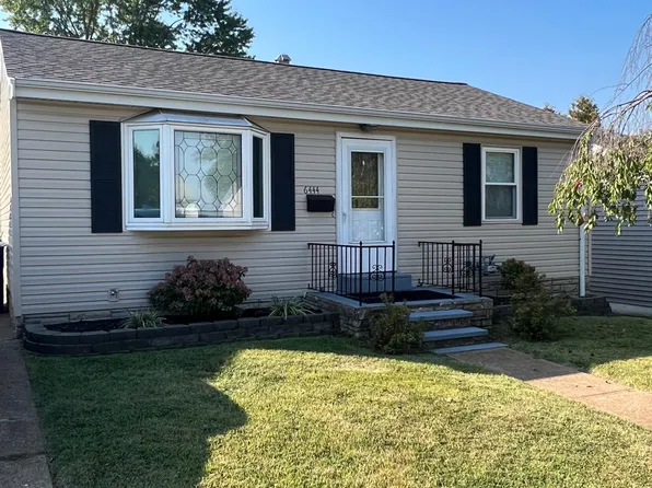 6444 Colletta Dr, Saint Louis, MO 63139