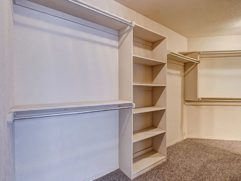 4008 Morningstar Dr — Photo 41