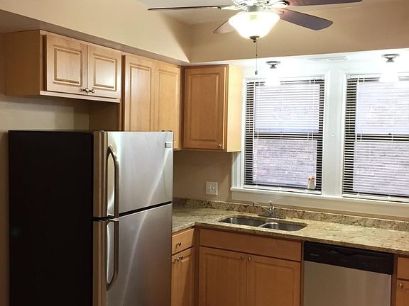 4th image of 2654 W Thorndale Ave #2W