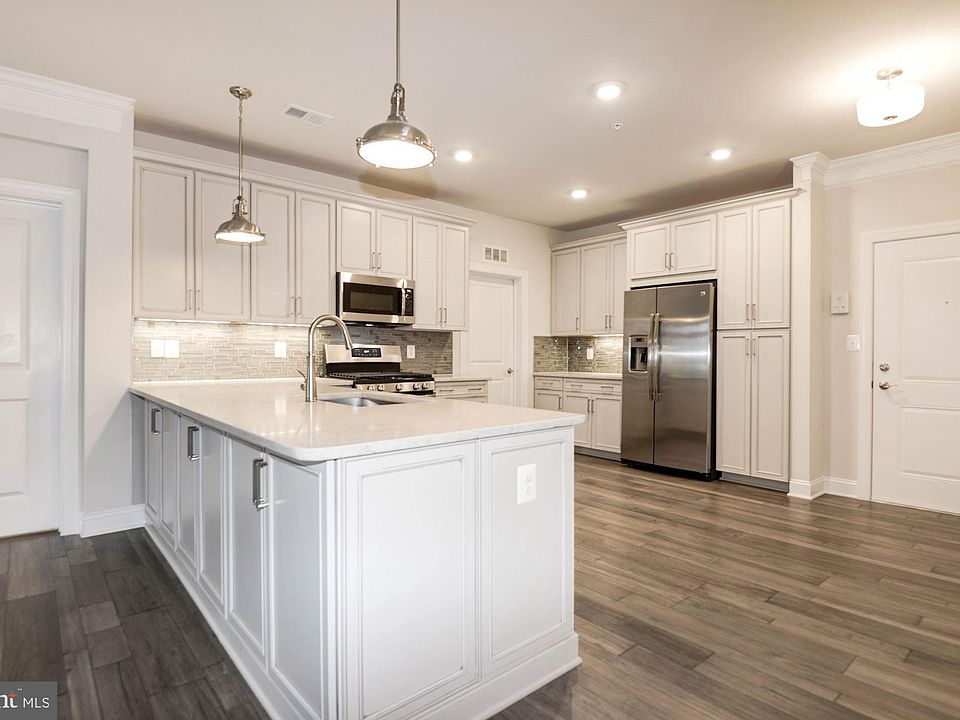 1st image of 21025 Rocky Knoll Sq Unit 105