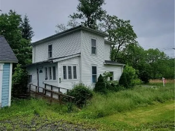 2807 Marietta Rd, Marietta, NY 13110