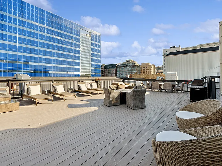Boston Lofts — Photo 16