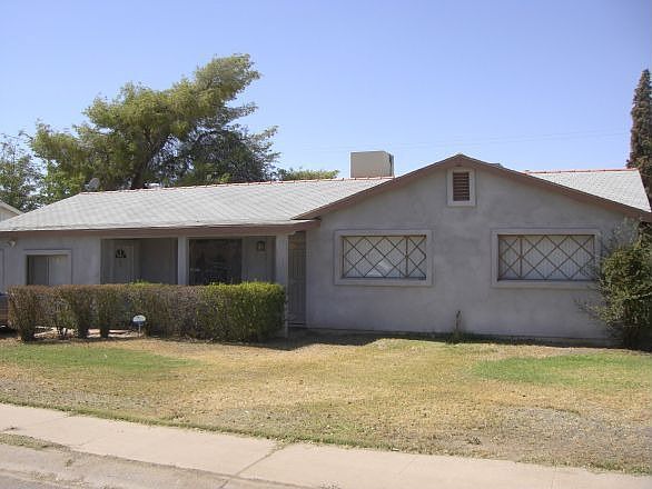 INVESTMENT PROPERTIE WITH $10,000. IN PRE-PAID RENTS AT CLOESE OF ESCROW