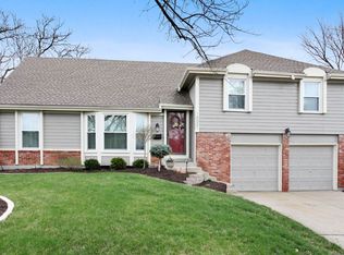 10001 Taylor Dr, Overland Park, KS 66212