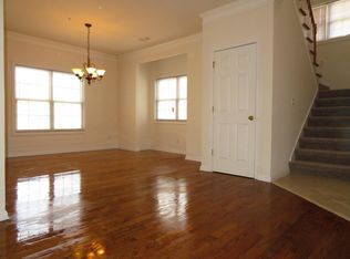 8822 Fairview Blf, Alpharetta, GA 30022