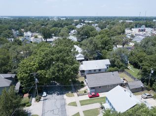 210 SE 2nd St, Newton, KS 67114
