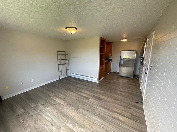 5th image of 1818 E Linden St Unit 1
