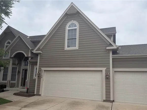 25168 W 150th Ter, Olathe, KS 66061