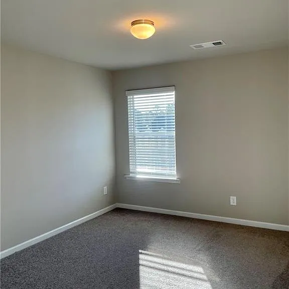 511 Ruths Dr — Photo 12