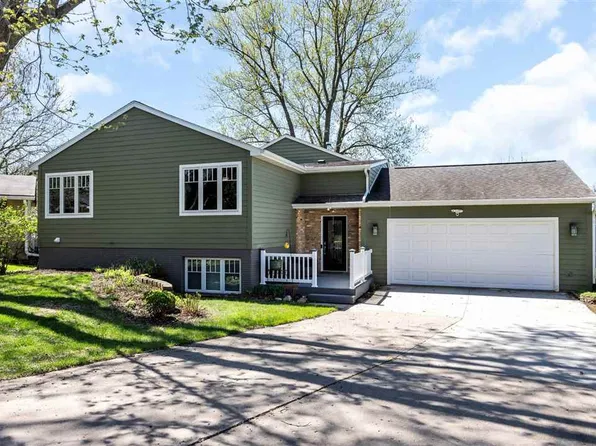 29 Dunuggan Ct, Iowa City, IA 52240