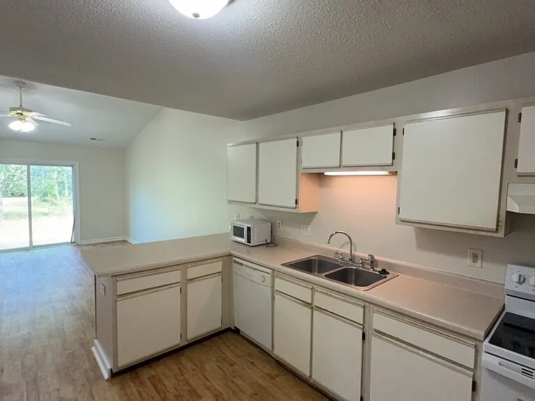 206 Faison Ln — Photo 6