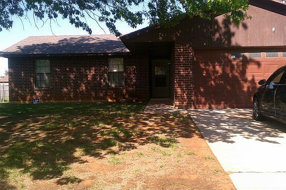 4th image of 741 Briarwood Dr