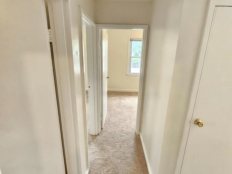 603 Pinewood Rd — Photo 13