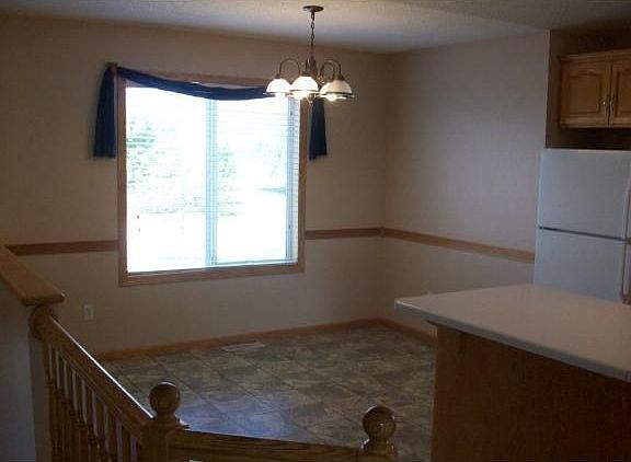 4th image of 648 7th St S