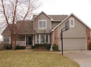 1121 Mulberry Ct, Andover, KS 67002