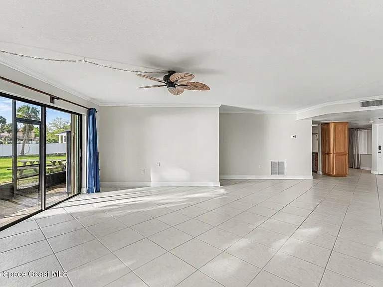 100 Canebreakers Dr #108 — Photo 3