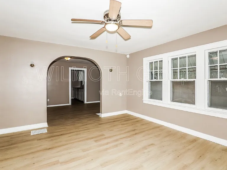 3006 Noble St — Photo 8