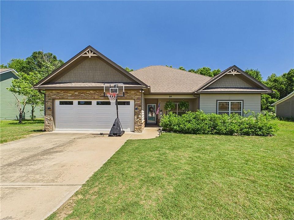 1st image of 54 Winter Hawk Dr