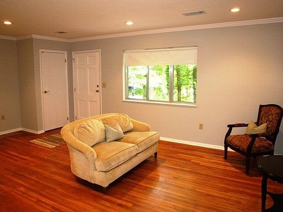 3rd image of 408 Choctaw Dr