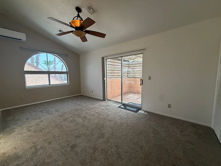 2911 Country Club Dr — Photo 27