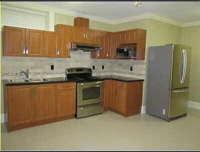17 W 42nd Ave #8 — Photo 3