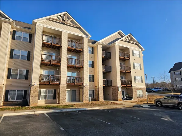 302 Lookover Dr, Anderson, SC 29621