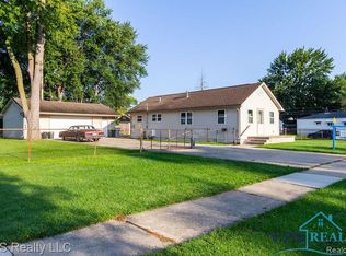 23457 Couzens Ave, Hazel Park, MI