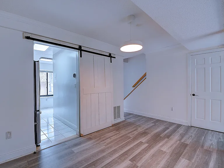 32 Farmington Chase Cres #32 — Photo 8