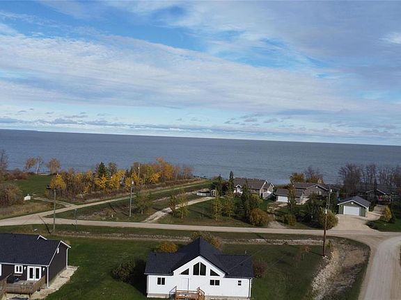 4th image of 21 Pebble Beach Rd