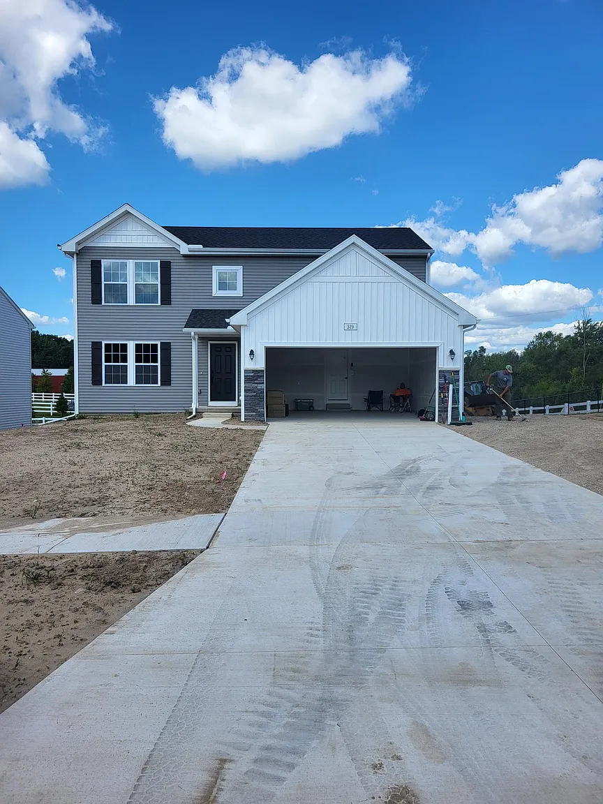 319 N Tannenbaum Trl photo 1