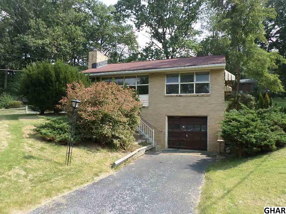 1st image of 200 Park Dr