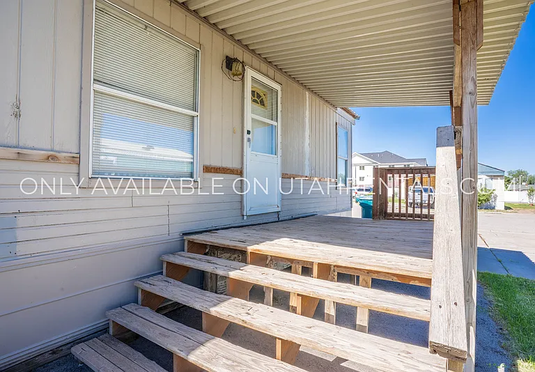 440 W Main St #8 — Photo 3