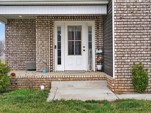 4th image of 114 Quarry Rdg