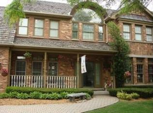 1624 Brentwood Dr, Mundelein, IL 60060