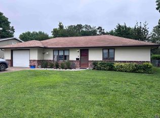 1220 Magic Circle Dr, Emporia, KS 66801