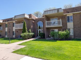 432 N Wilke Rd, Palatine, IL 60074