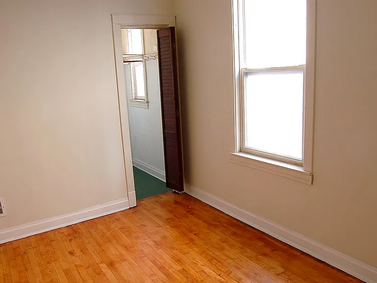 3144 N Ridgeway Ave #2 — Photo 5