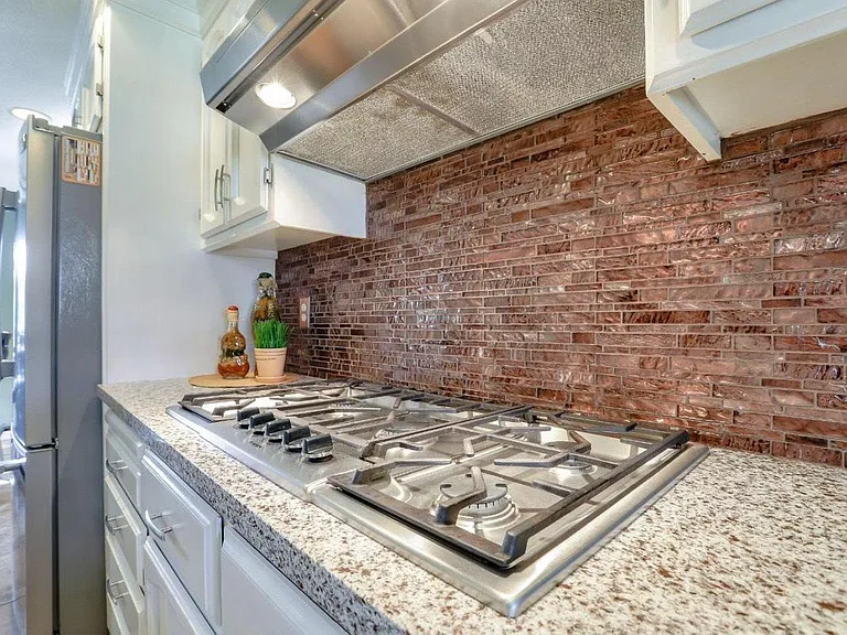 1667 Berna St — Photo 9