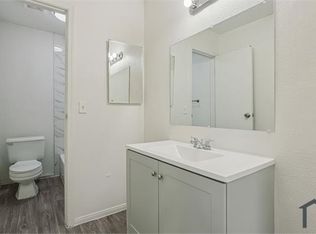 5078 Kell Ln APT 111, Las Vegas, NV 89115