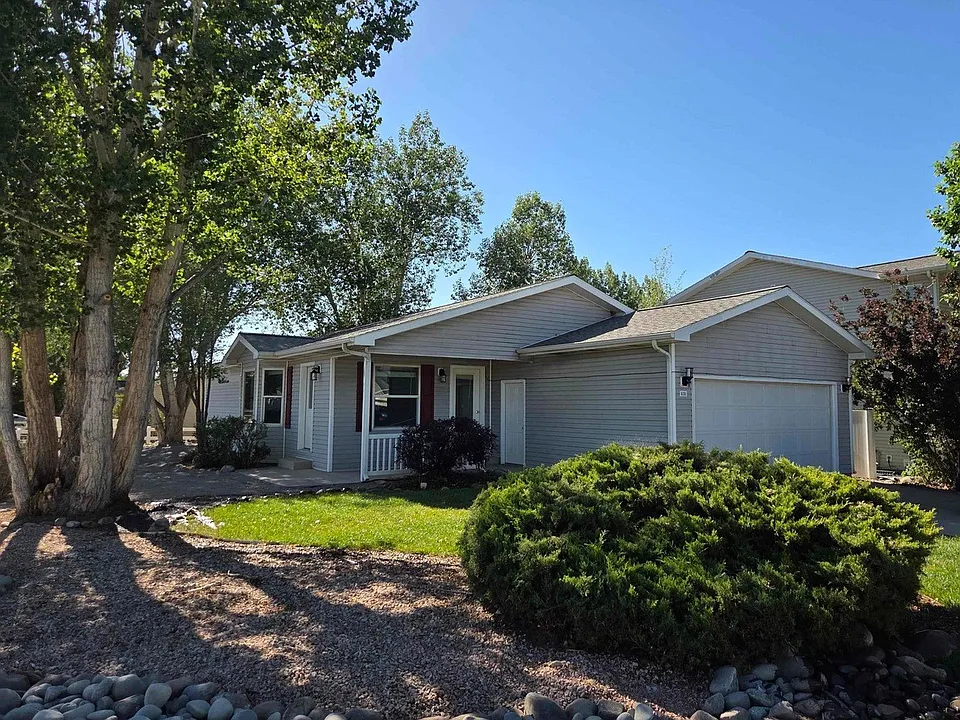 231 Bristlecone Ct