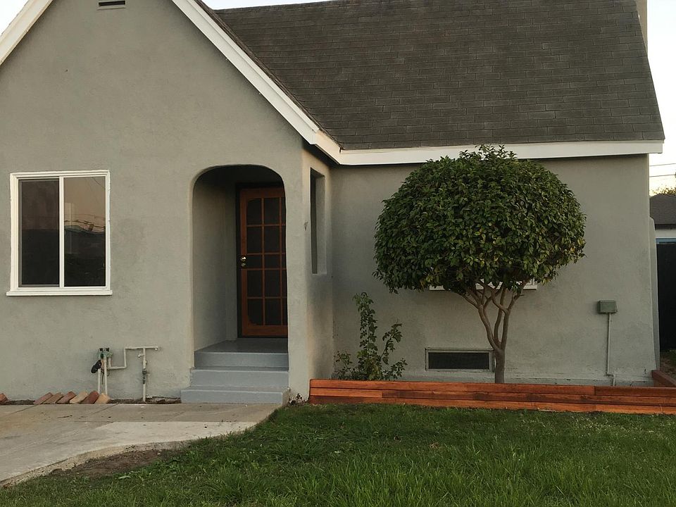 1st image of 4464 W 133rd St