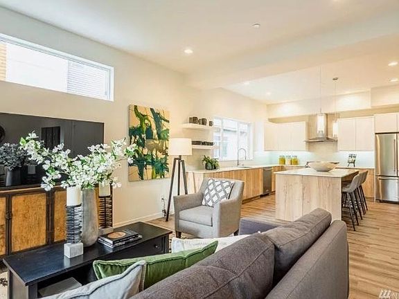 4th image of 18138 73rd Ave NE #204