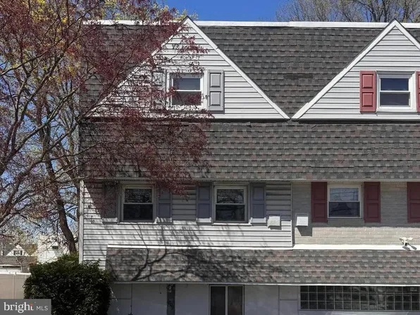 1809 New Hope St, Norristown, PA 19401