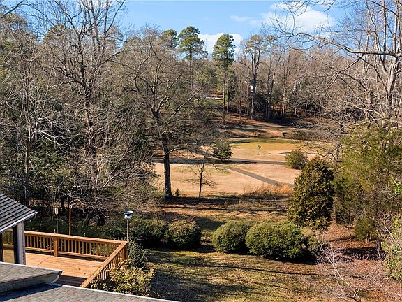 4th image of 6800 Forest Dr