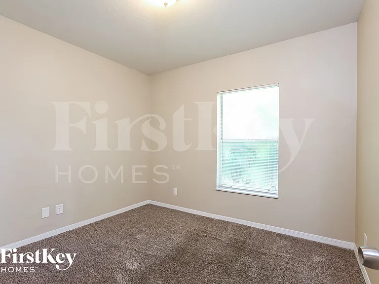 4220 S Cranberry Blvd — Photo 13