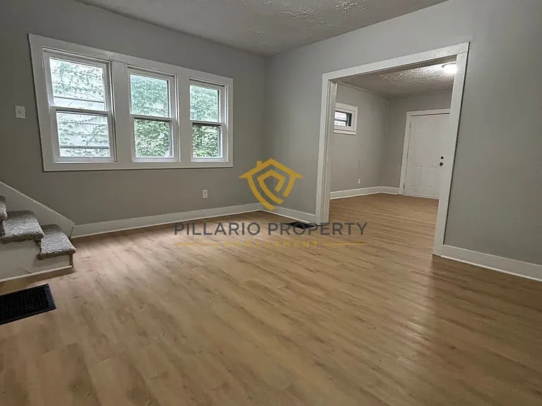 3943-3945 Cornelius Ave — Photo 9