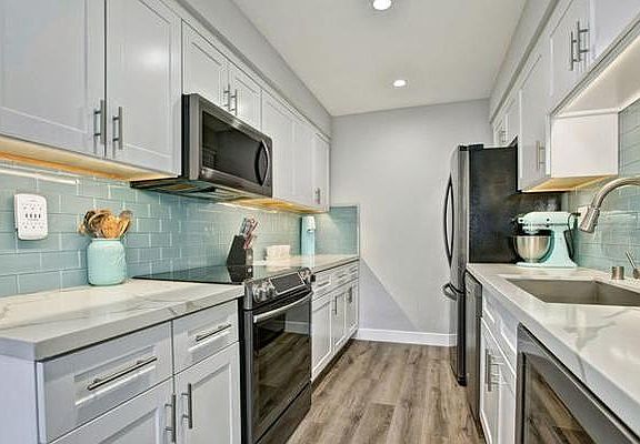 4th image of 1228 14th St #0