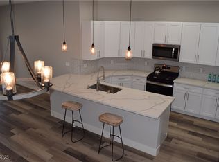 1908 Quail Point Ct, Las Vegas, NV 89117