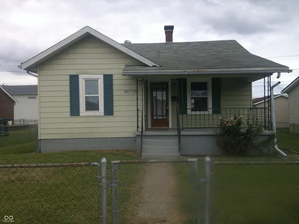 1024 W Oak St, Seymour, IN 47274