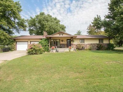 204 W 6th St, Douglass, KS, 67039
